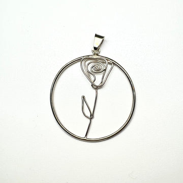 Pendentif fleur fil