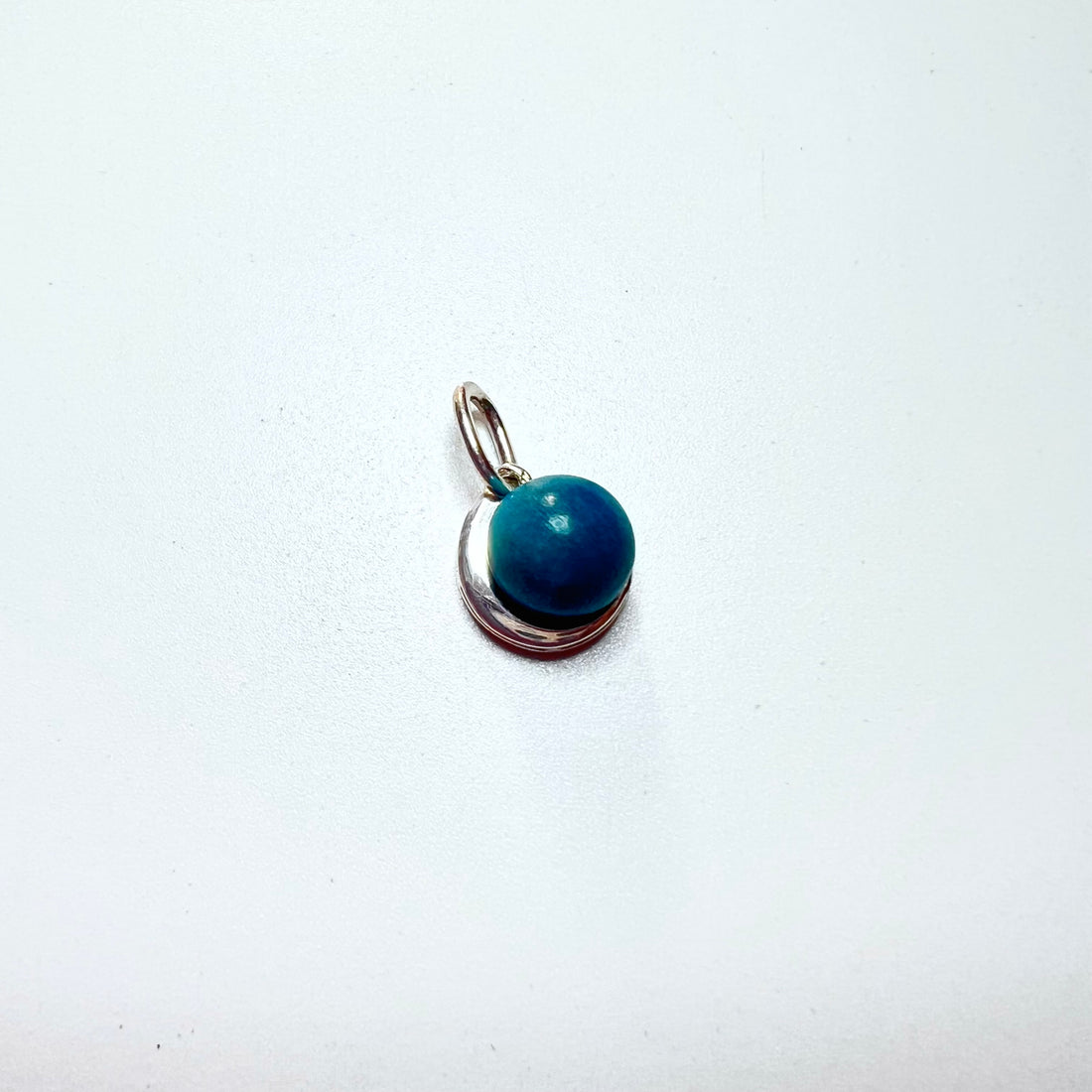 Pendentif éclipse